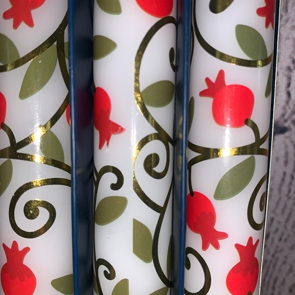 🆕 Tahari 10” Decorative Taper Candles - Picture 2 of 7